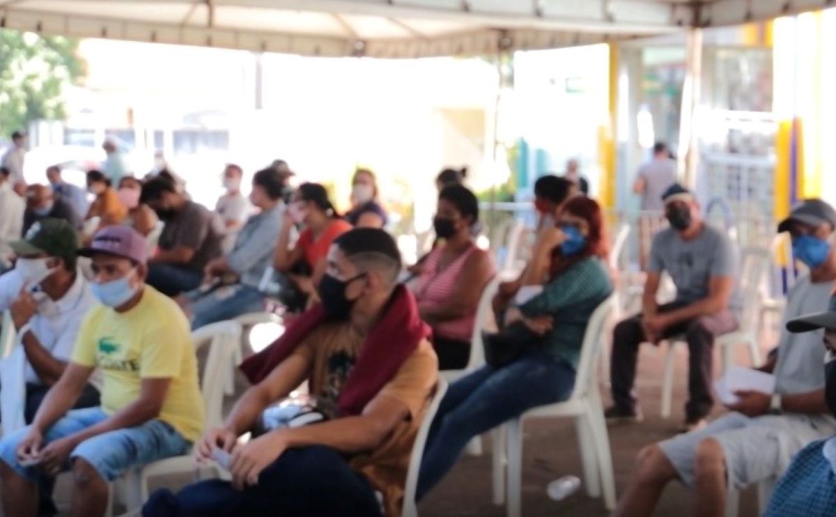 Rondonópolis | Tendas em frente a CEF ocupará só meia pista a partir do dia 16