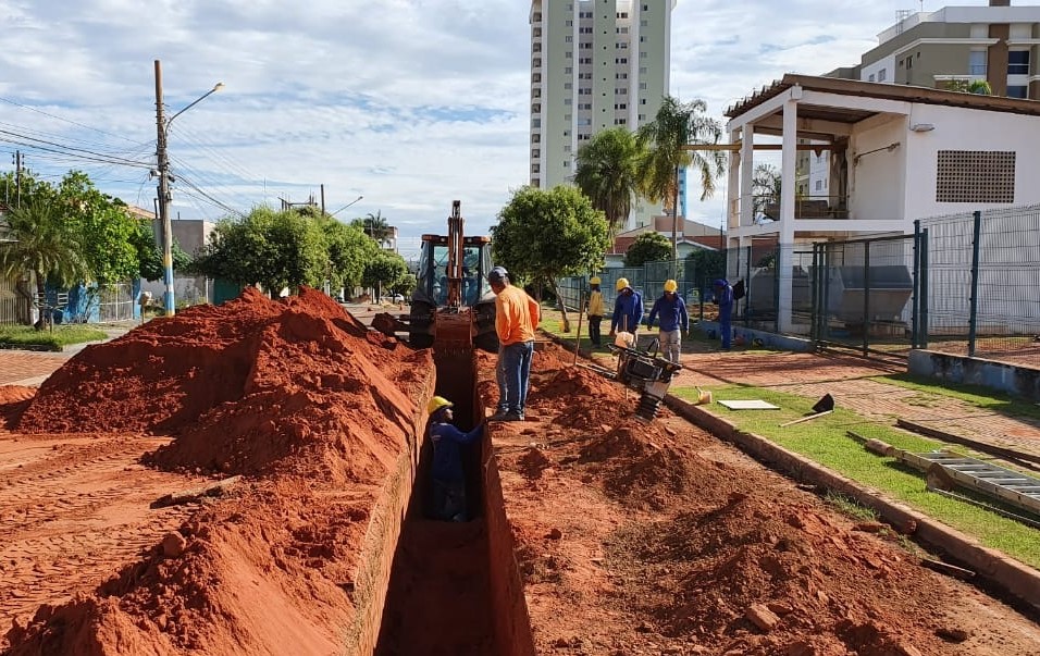 Rondonópolis | Sanear constrói adutora visando melhorar abastecimento de água