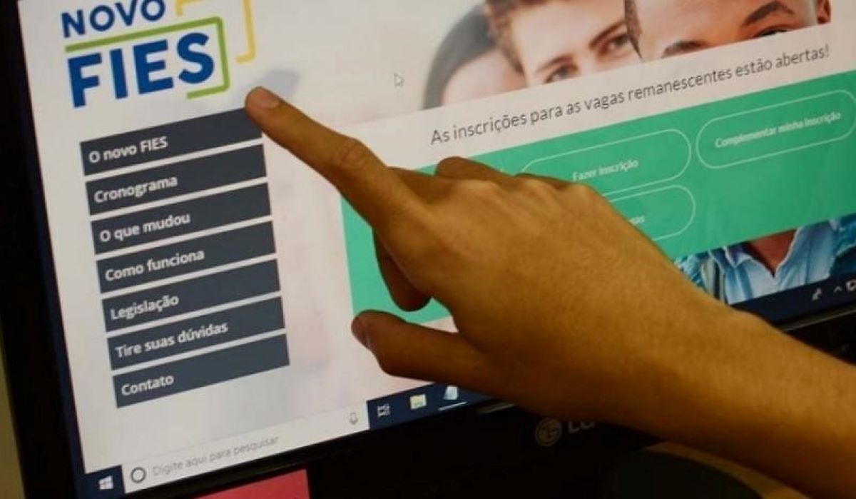 Senado aprova projeto que suspende a cobrança do Fies 