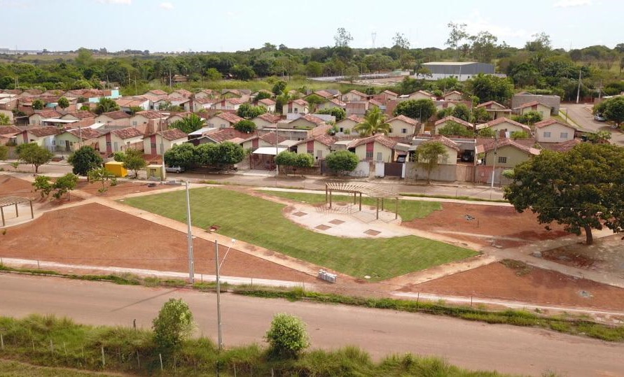 Rondonópolis | Obra da praça do Residencial Altamirando avança e entra na fase final