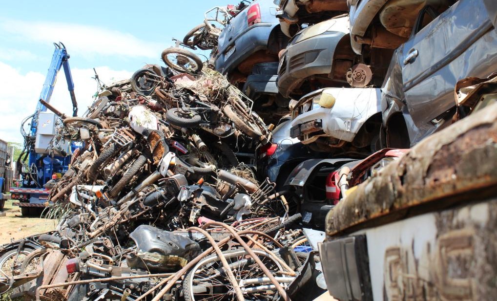 Detran-MT inicia reciclagem de mais de mil veículos na região de Rondonópolis