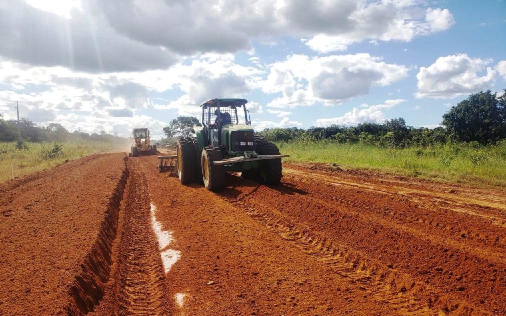 Sinfra assina contrato para iniciar obras de pavimentação em Ipiranga do Norte