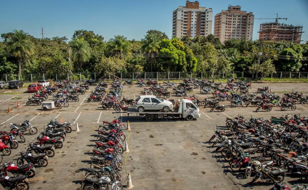 Detran-MT alerta que não realiza oferta de veículos por aplicativo de mensagem