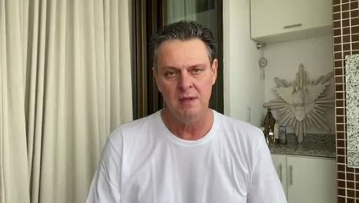 Senador grava vídeo após ser curado da Covid-19 e diz que teve medo de morrer