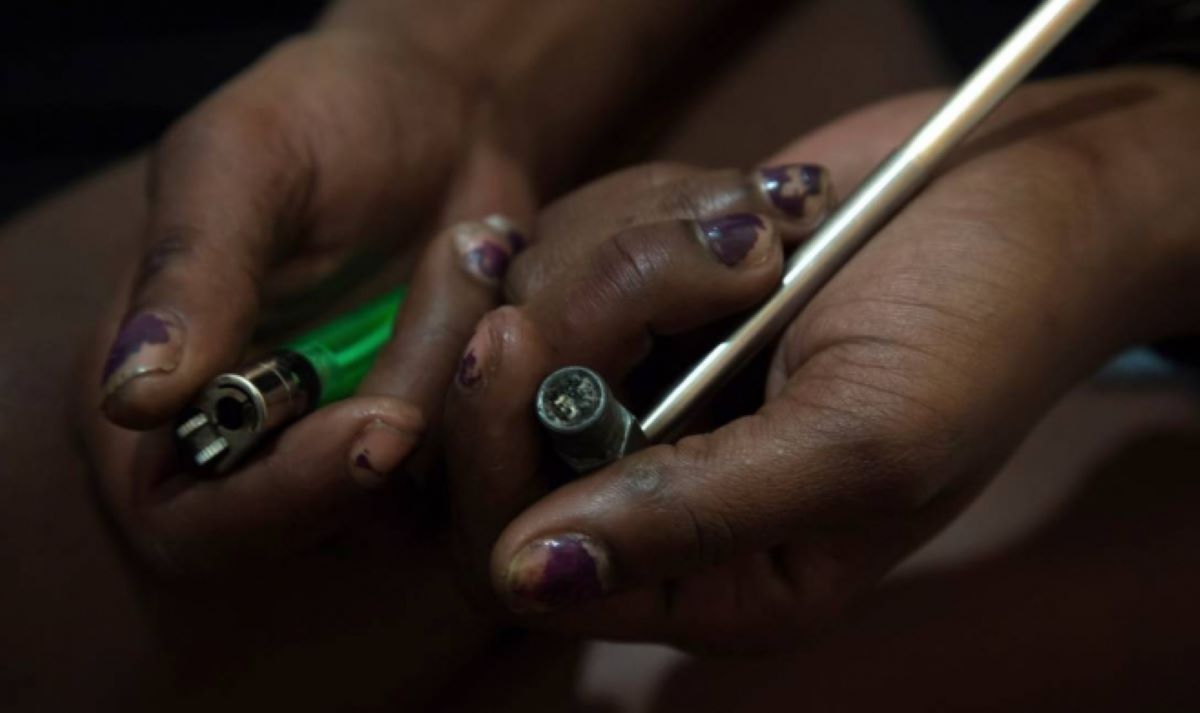 Cuiabá | Mãe drogada tenta fazer bebê fumar crack e quase acaba linchada