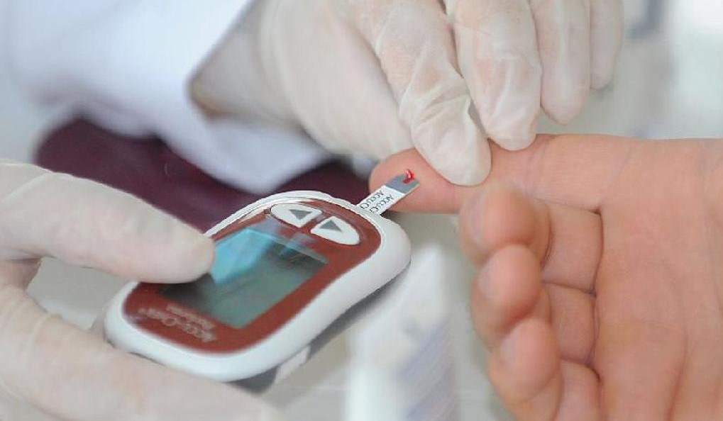 Especialistas alertam para importância dos cuidados com diabetes; doença aumenta gravidade da Covid-19