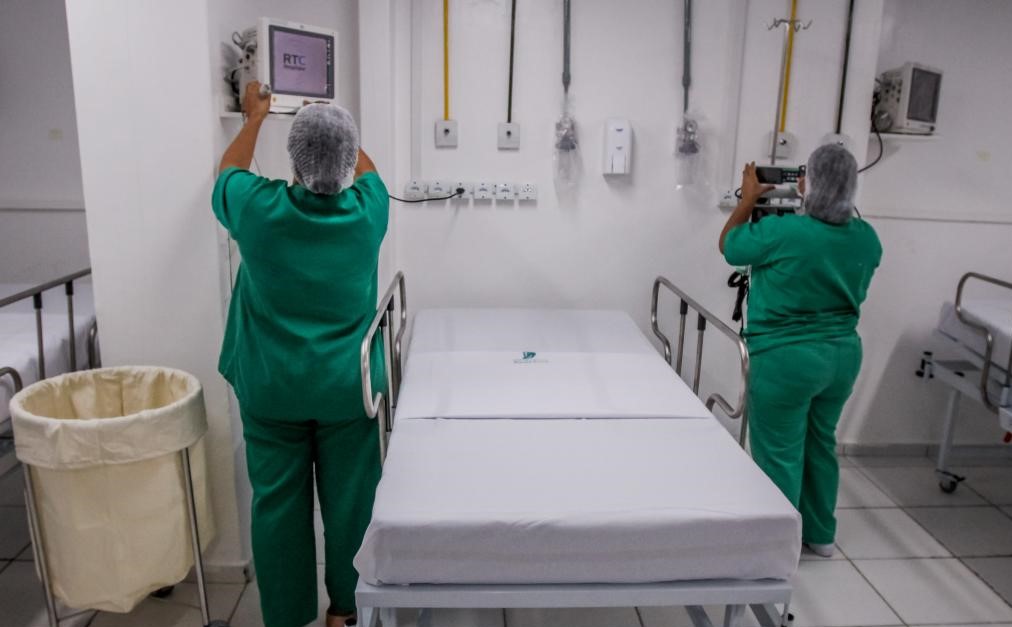 Mato Grosso | Cerca de 60 médicos essenciais para manutenção dos leitos de UTI estão afastados