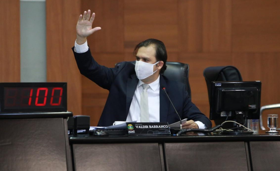 Estado sanciona lei de Thiago Silva sobre evacuação em situação de perigo nas instituições de ensino