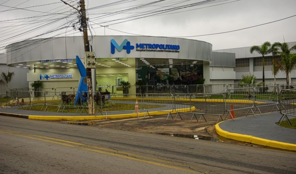 Várzea Grande | Paciente com suspeita de Covid-19 morre ao pular janela de hospital tentando fugir