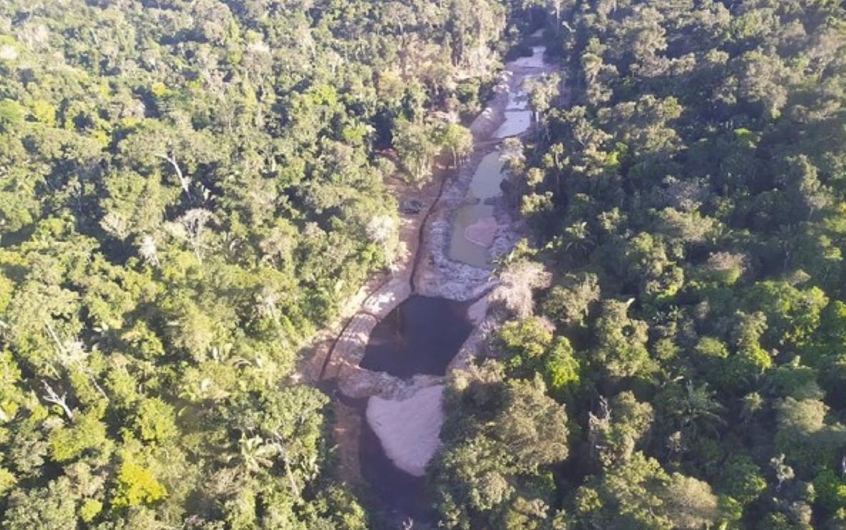 Mato Grosso | Fiscalização destrói garimpo ilegal montado em parque de conservação