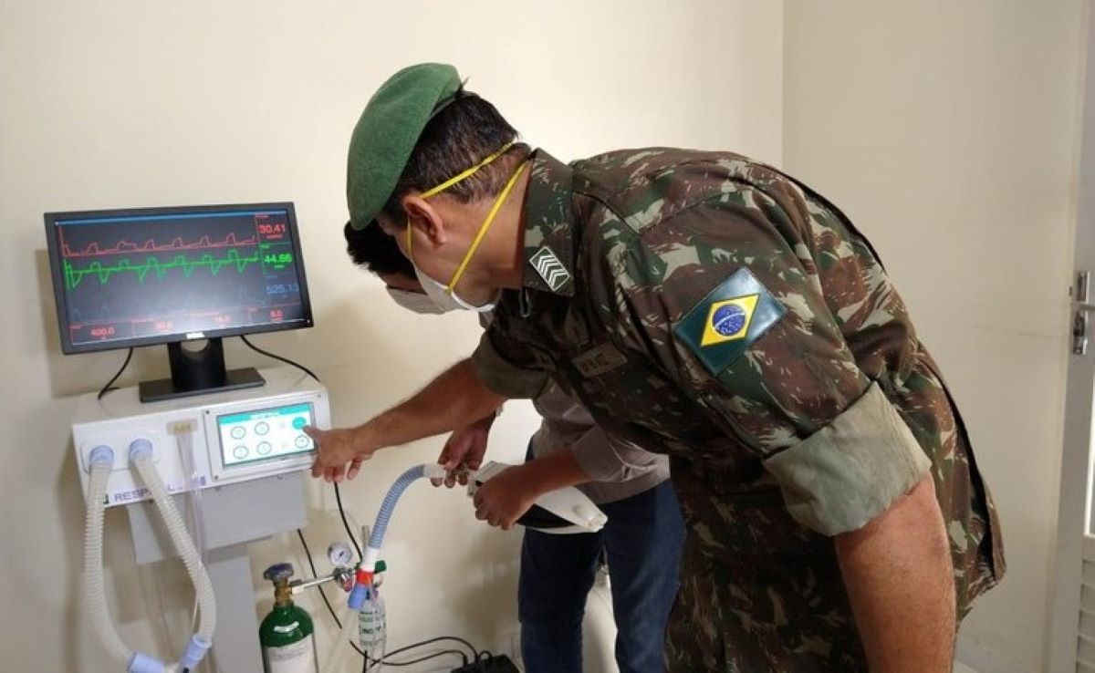 Respirador de baixo custo das Forças Armadas está pronto e será doado