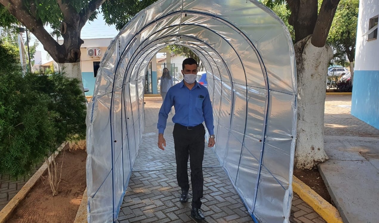 Rondonópolis | Sanear instala túnel de desinfecção em combate à Covid-19