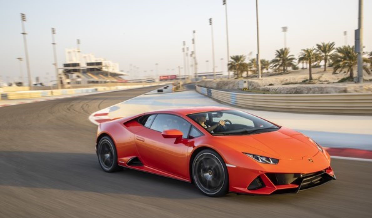 Homem compra Lamborghini de R$ 1,6 milhão com verba de ajuda contra o coronavírus