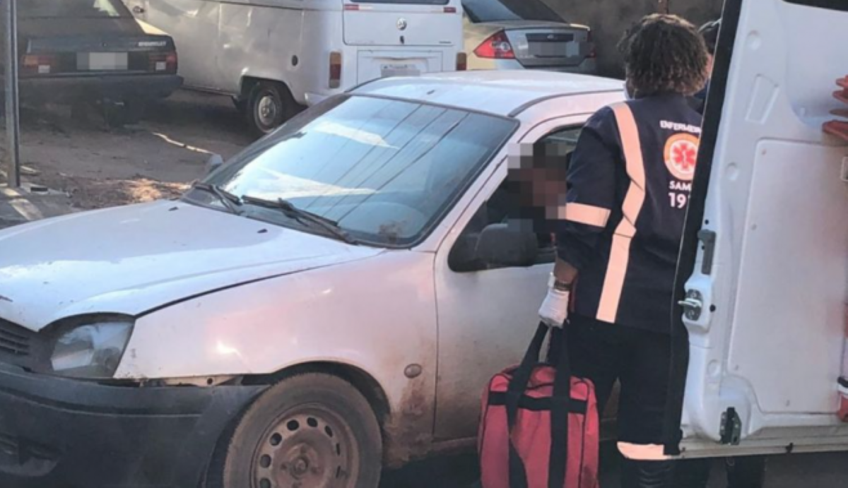 Rondonópolis | Motociclista para ao lado de carro e executa motorista