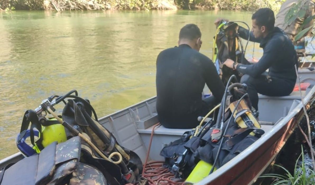 Mato Grosso | Bombeiros encontram corpo de homem que caiu com moto em rio
