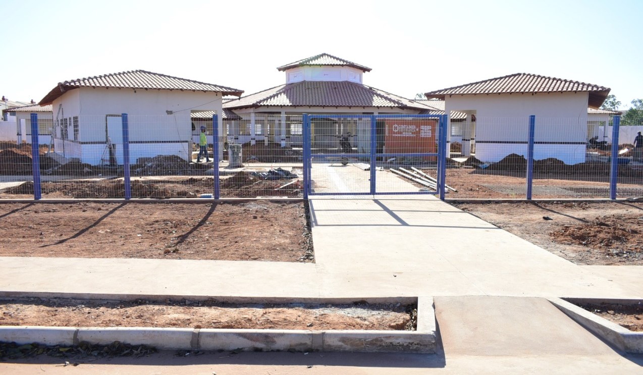 Escola Municipal do Res. Dona Neuma já está com 93% pronta e será entregue em agosto