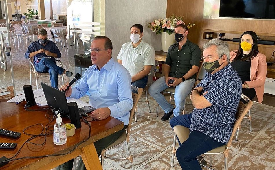 Vereador Fábio Cardozo participa de debate sobre flexibilização de acesso a crédito para micro e pequenas empresas