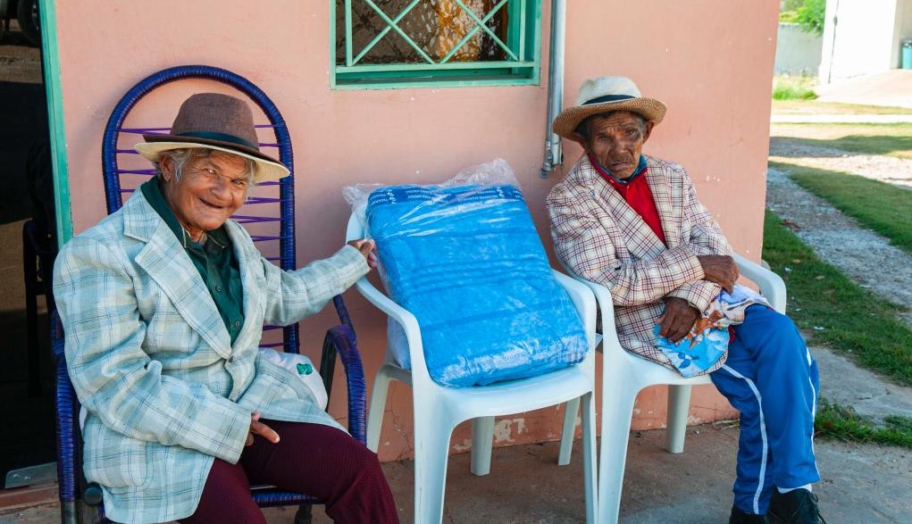 Várzea Grande | Alimentos e cobertores são doados ao Lar dos Idosos São Vicente de Paulo