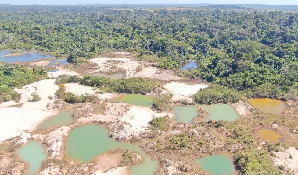 Garimpo ilegal entre as regiões de Carlinda e Alta Floresta é multado em R$400 mil