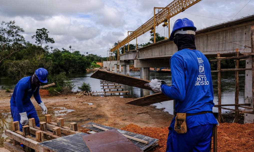 Mato Grosso | Governo constrói 10 pontes de concreto no Vale do Araguaia