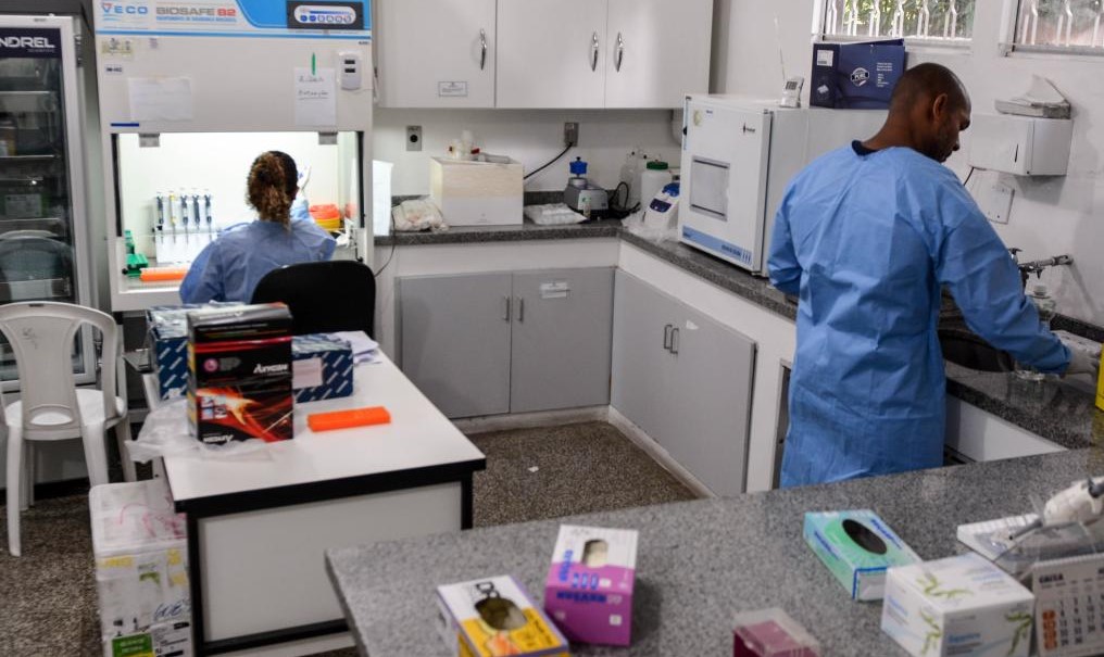 Justiça manda Anvisa liberar 300 mil testes rápidos comprados pelo Governo de Mato Grosso