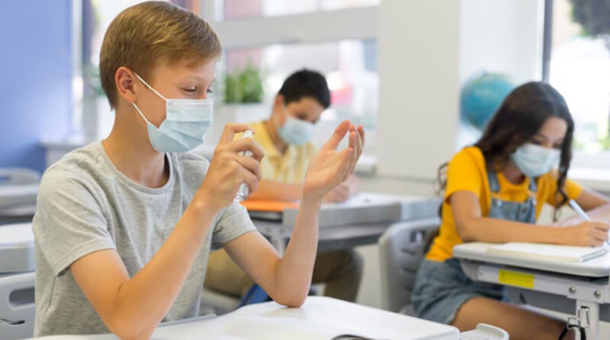 Volta às aulas presenciais exigirá cuidado com emocional de alunos e professores