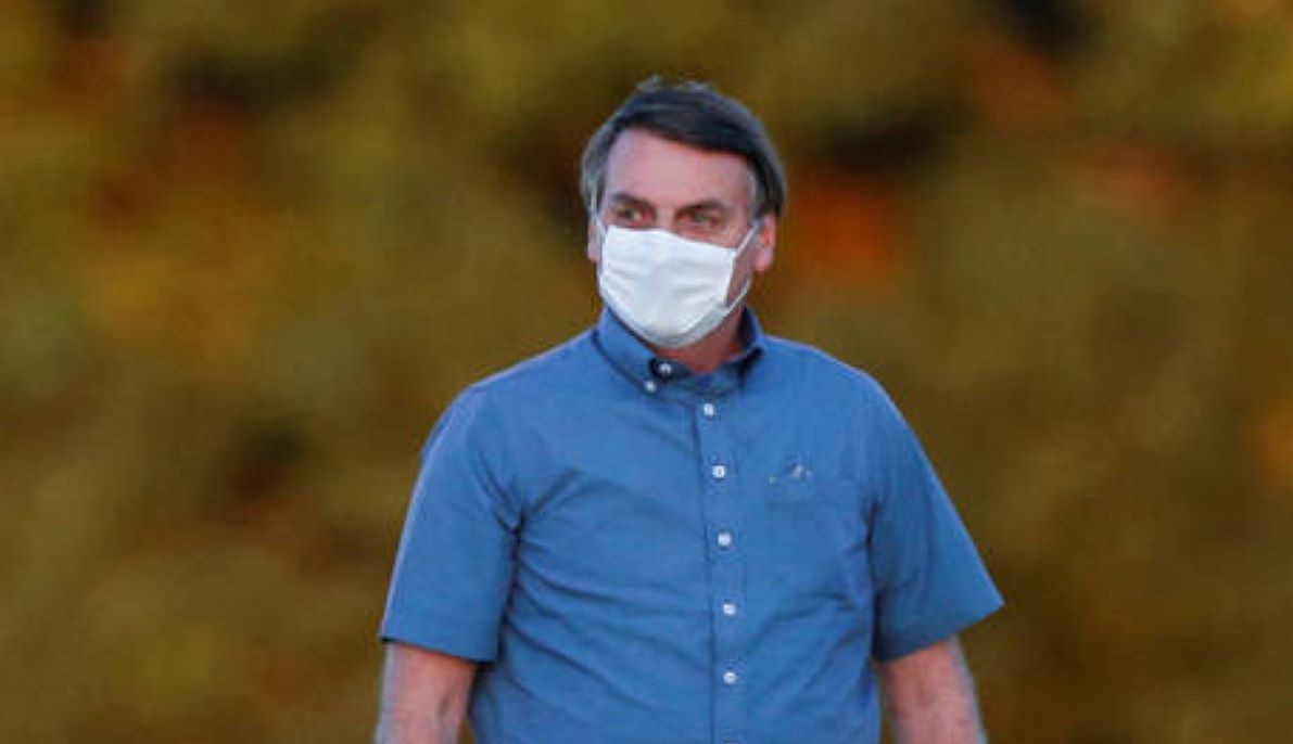 Acabaram com emprego no Brasil’, diz Bolsonaro em volta ao trabalho