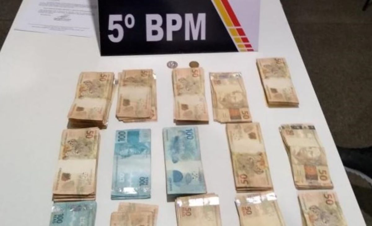 Rondonópolis | Em fuga, homem provoca acidente e deixa R$ 14 mil espalhados no asfalto