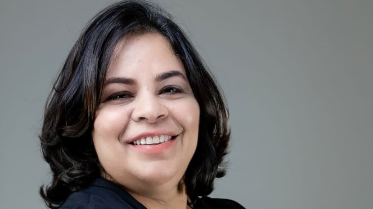 Kely Palhaça Furustreka é pré-candidata a vereadora