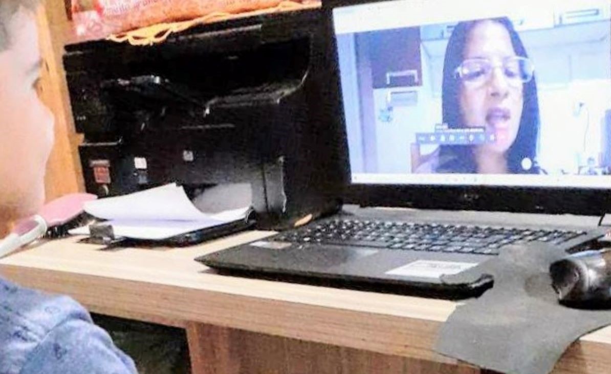 Ano letivo nas escolas estaduais inicia com aulas online e off-line