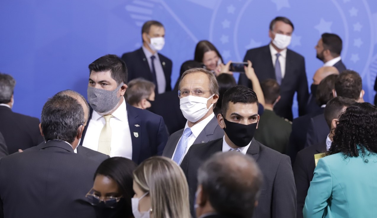 Presidente assinou MP que garante mais recursos para micro e pequenas empresas