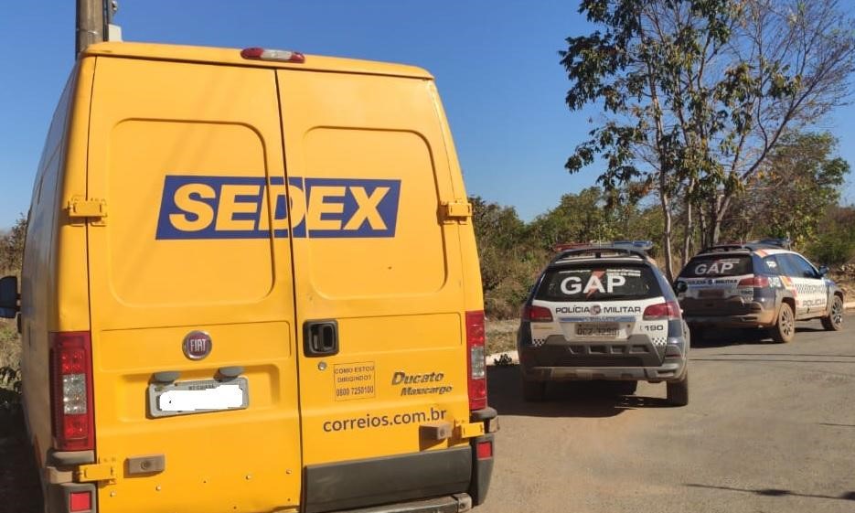 PM recupera van dos Correios e apreende adolescente em Cuiabá