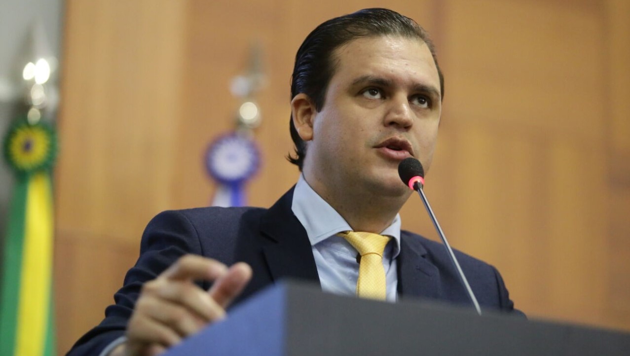 Deputado Thiago Silva propõe linhas de crédito e isenção de ICMS de computadores para estudantes e professores