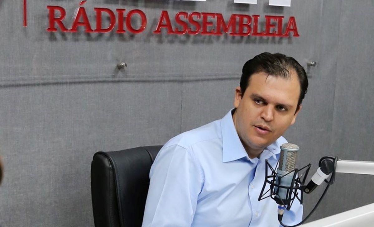 Thiago Silva viabiliza cursos de jornalismo e direito para Rondonópolis