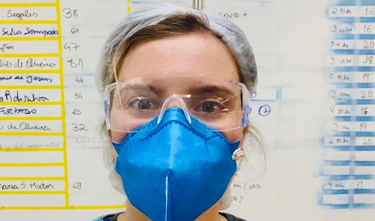 Profissionais de saúde enfrentam duas batalhas: o combate à pandemia e a desinformação