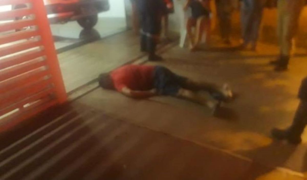 Rondonópolis | Homem é executado enquanto brincava com filho na frente de casa