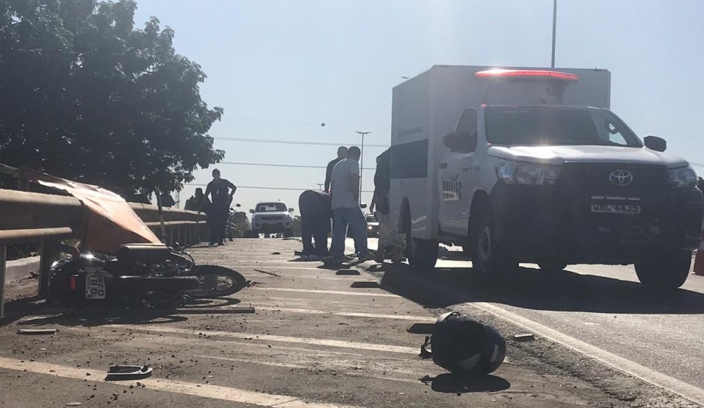 Cuiabá | Auxiliar administrativo é atropelado por carreta e morre