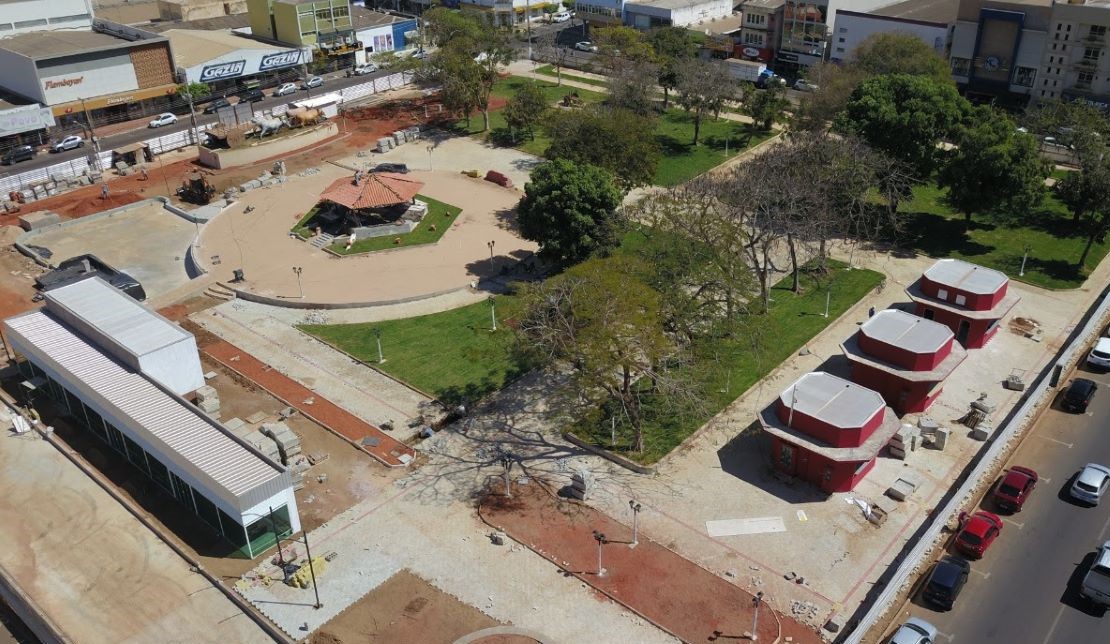 Rondonópolis | Obras de revitalização da Praça dos Carreiros avançam para fase de acabamento