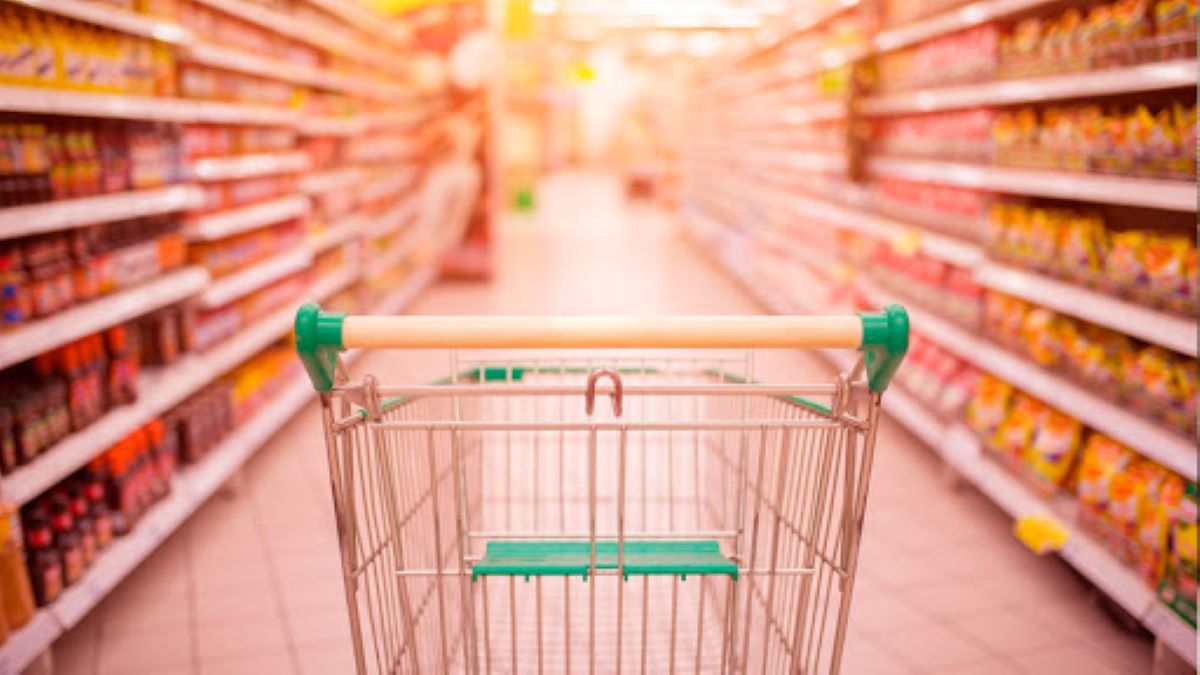 Hipermercado é condenado por obrigar empregada a entoar cantos motivacionais