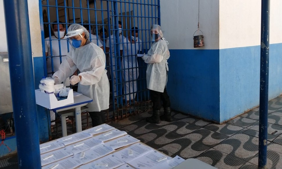 Cuiabá | Mais de mil presos e 300 servidores do sistema prisional são diagnosticados com Covid-19