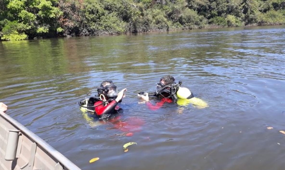 Bombeiros fazem buscas por homem que desapareceu no lago de Manso