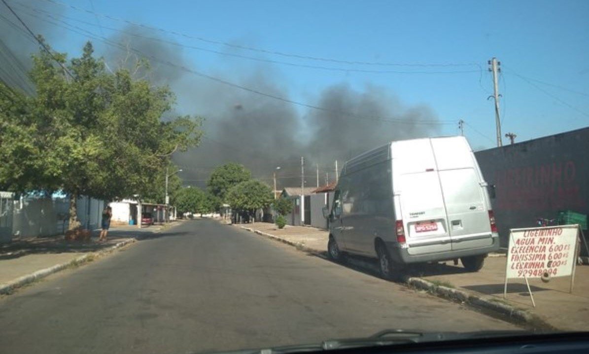 Várzea Grande | Queimada atinge área ao lado do Aeroporto Marechal Rondon