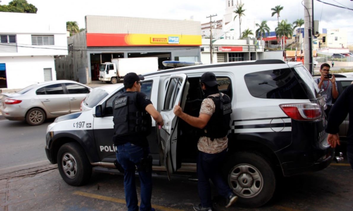 Cuiabá | Jovem para carro em oficina, desce vomitando sangue e morre