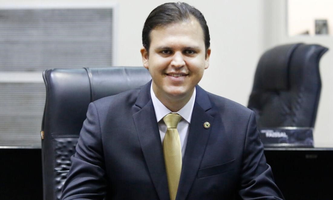 Autor da lei, Thiago Silva comemora inauguração da delegacia da mulher 24h