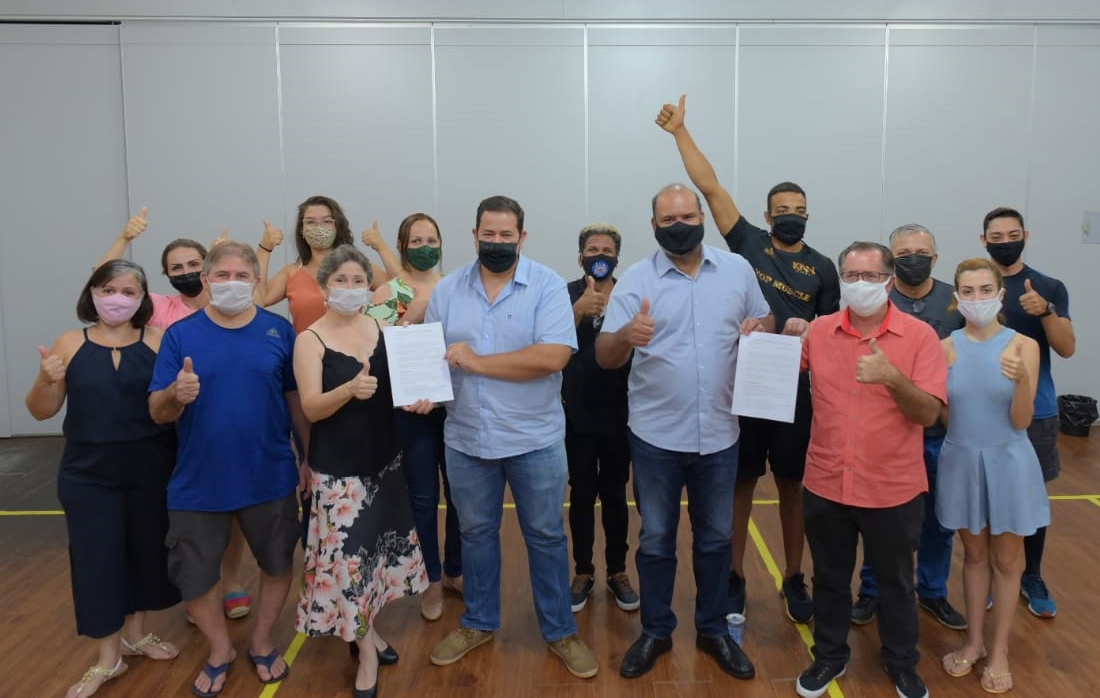 Rondonópolis | Thiago e Ibrahim recebem propostas e fazem compromisso com setor cultural