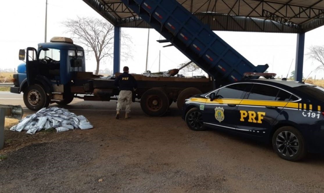 Rondonópolis | Motorista é preso com mais de 800 kg de agrotóxico contrabandeado em rodovia