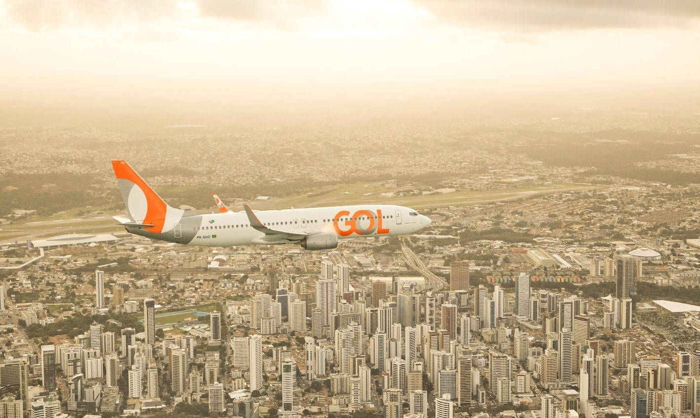 GOL é a primeira companhia aérea brasileira a oferecer tradução em Libras nas aeronaves