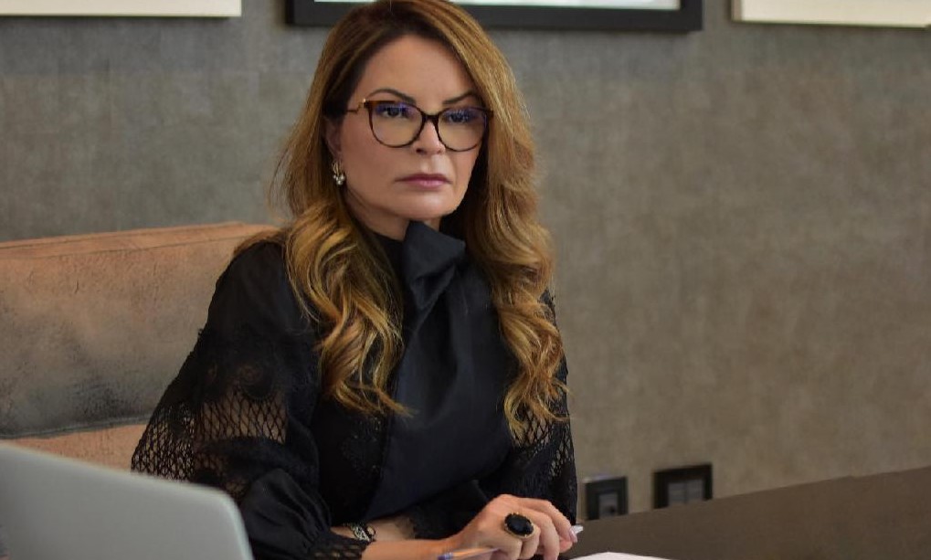Primeira-dama testa positivo para Covid-19 e cumpre isolamento em casa