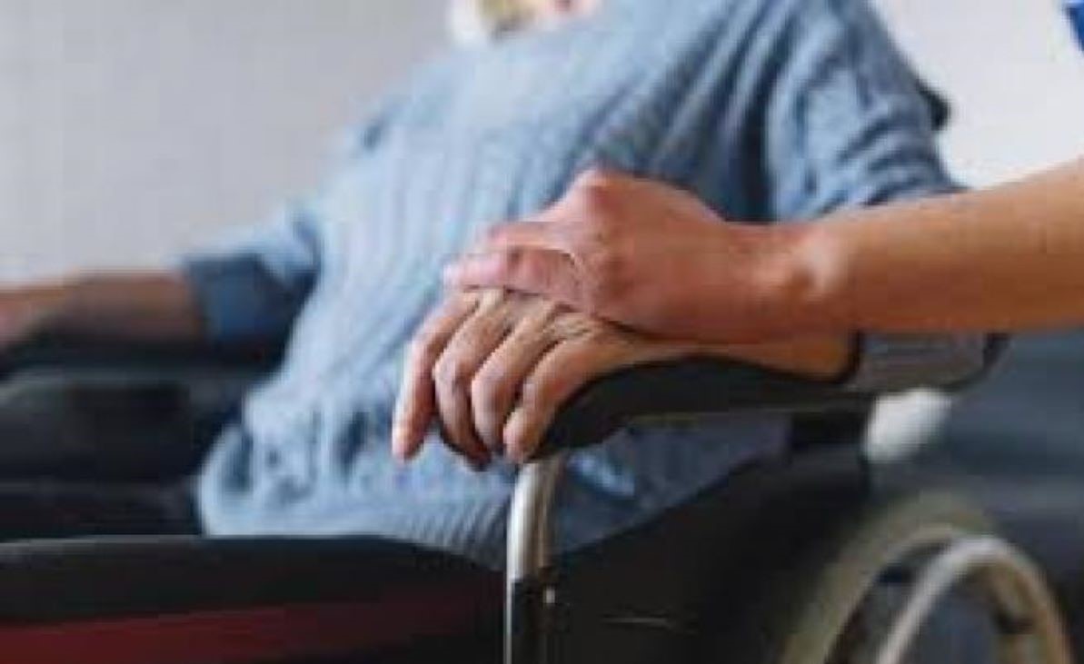 Mulher leva idoso morto ao banco para fazer prova de vida