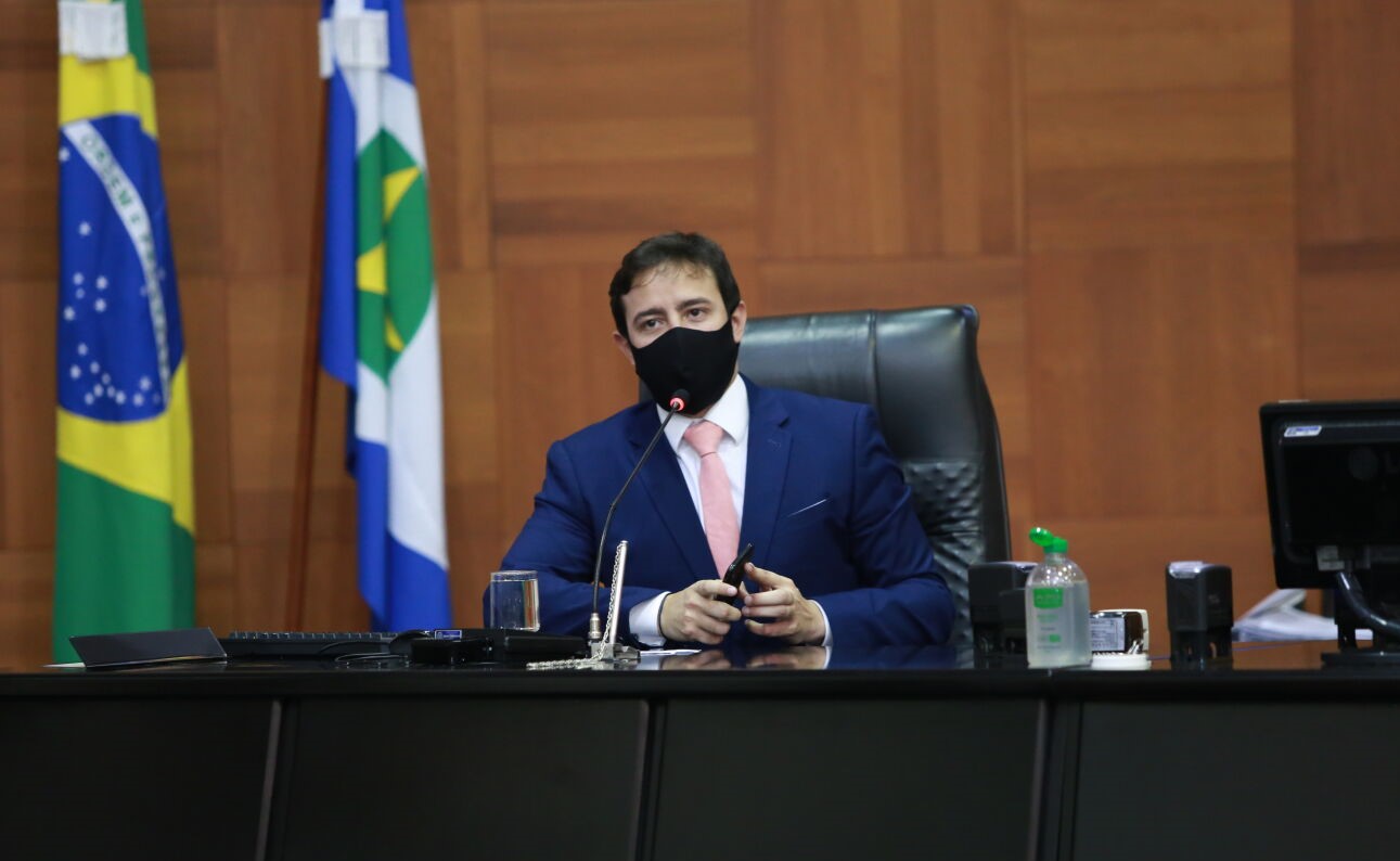 Ulysses Moraes quer saber se governo de MT está fazendo adaptações para aulas remotas das crianças com necessidades especiais